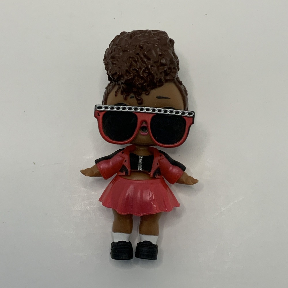 LOL Doll Surprise-Thriller - Includes Clothing, Shoes,‎ And Accessories